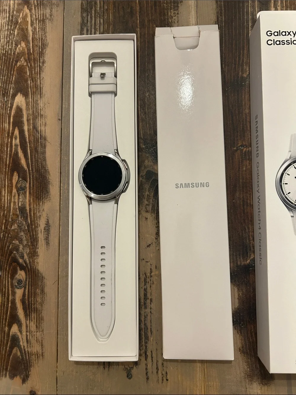Samsung Galaxy Watch4 Classic Silver with White Band